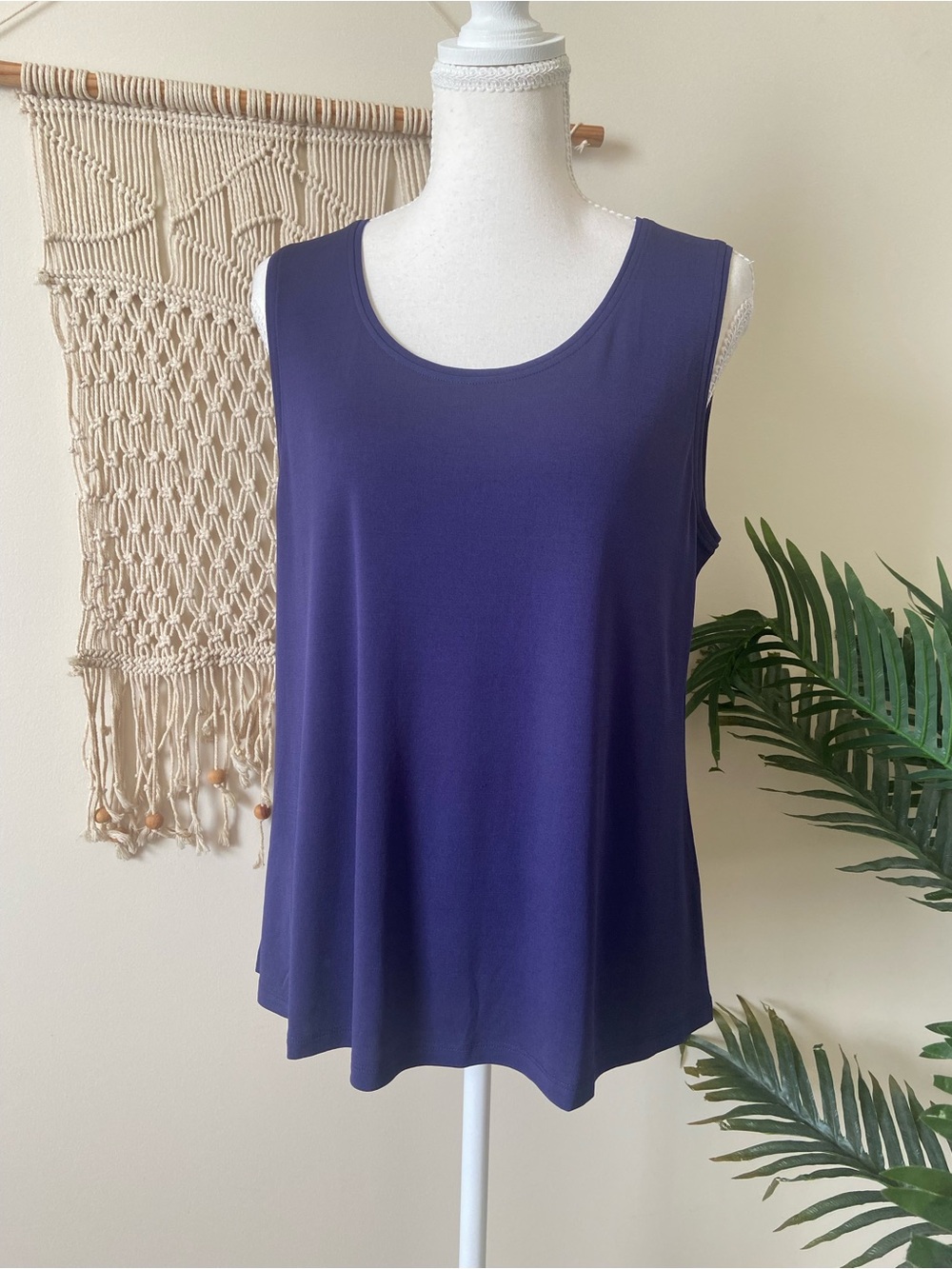 Eileen Fisher Deep Purple Scoop Neck Sleeveless Drape Tank Top Medium M Jersey